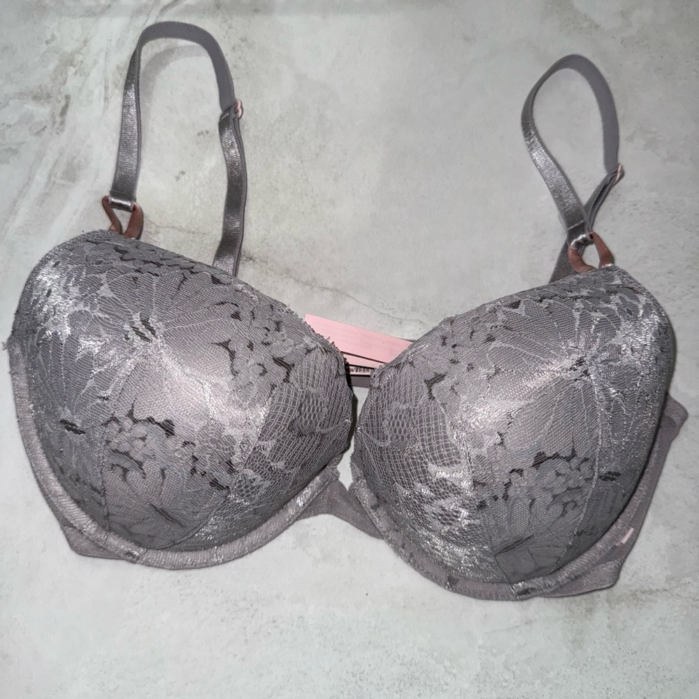 Victoria's Secret Push-up Gray Lace Underwire Bra Size 36D New Without Tags
